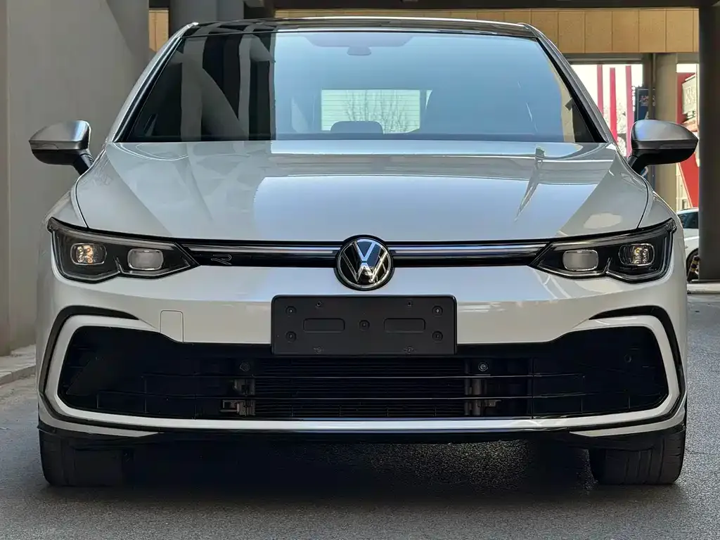 Volkswagen Golf — фото 7