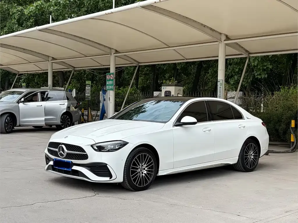 Mercedes-Benz C-Class — фото 1