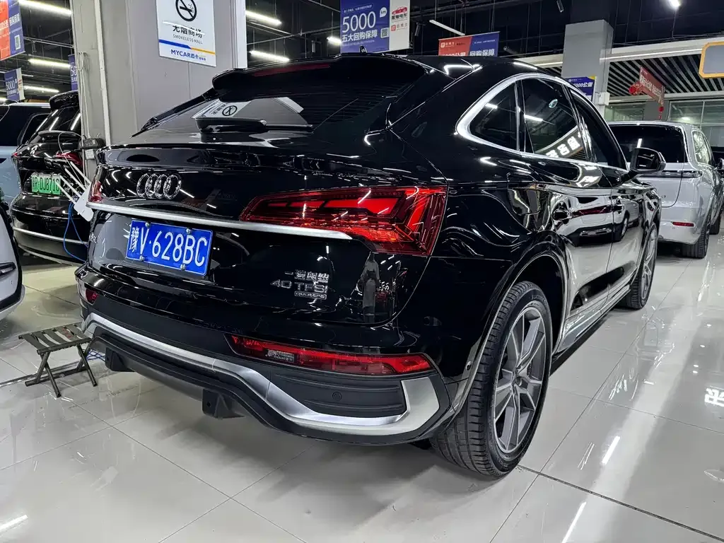 Audi Q5L Sportback 2023 из CN, фото 3