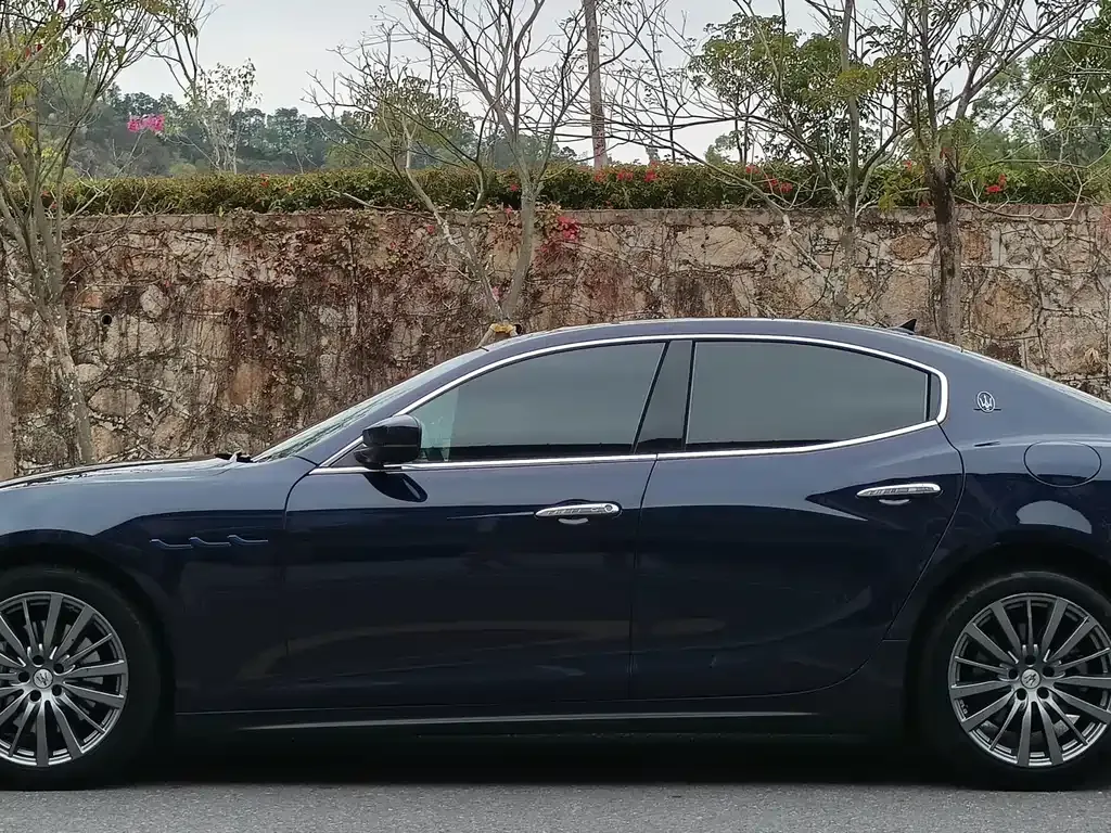 Maserati Ghibli — фото 6