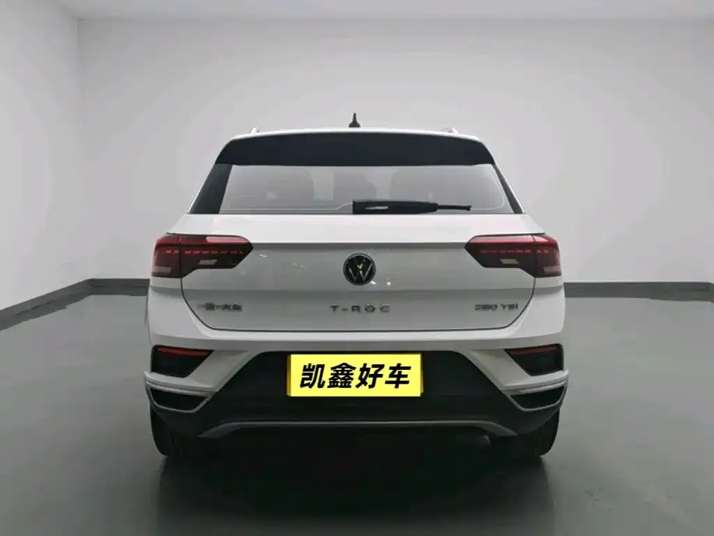 Volkswagen T-Roc — фото 4