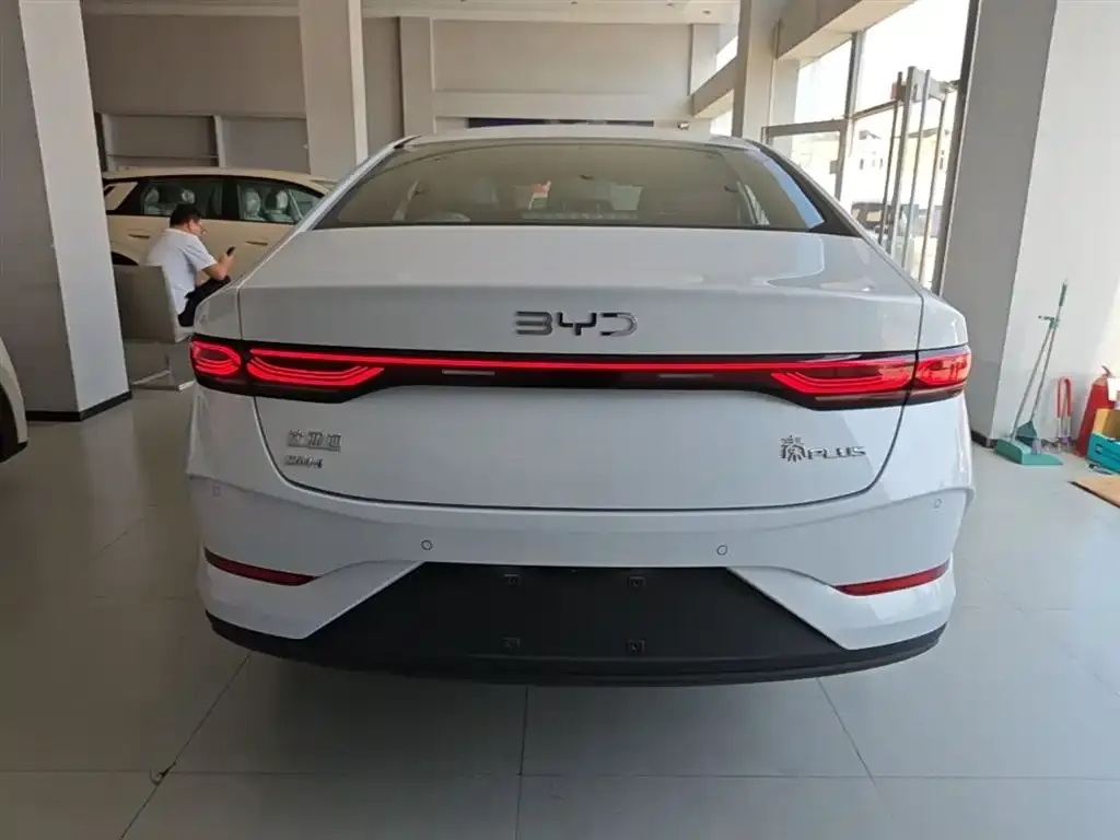 BYD Qin PLUS — фото 7