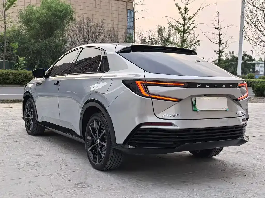 Honda e:NP2 2024 из CN, фото 9