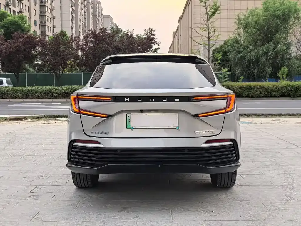 Honda e:NP2 2024 из CN, фото 4
