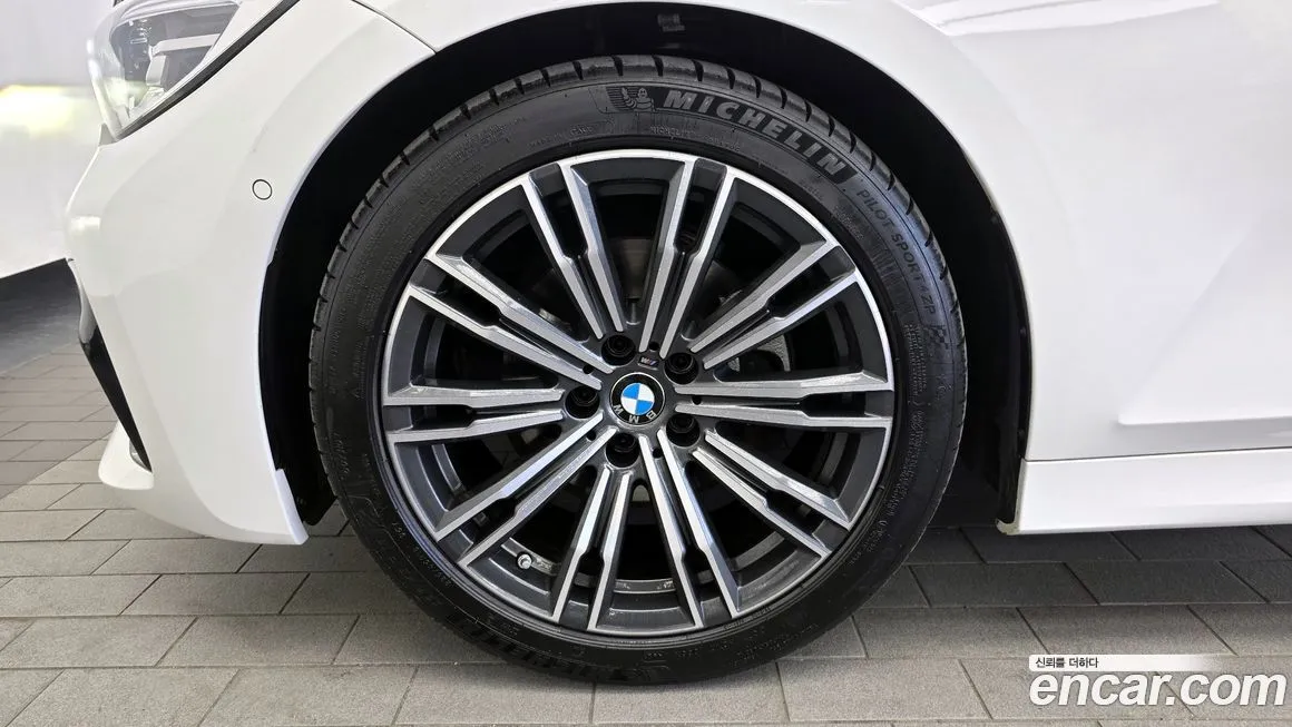 BMW 3-Series — фото 10