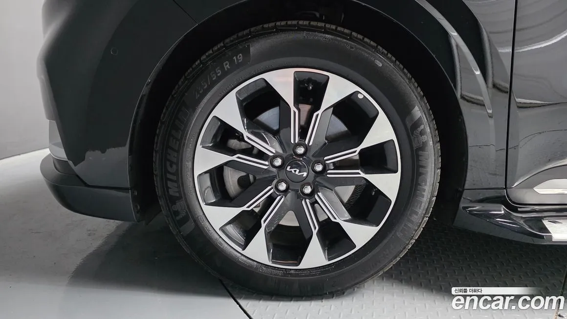 Kia Carnival 2023 из KR, фото 3