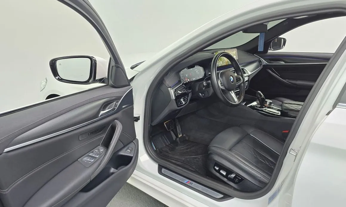 BMW 5-Series 2023 из KR, фото 7