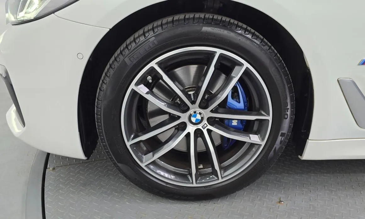 BMW 5-Series 2023 из KR, фото 8