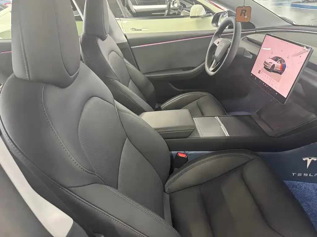 Tesla Model 3 — фото 2