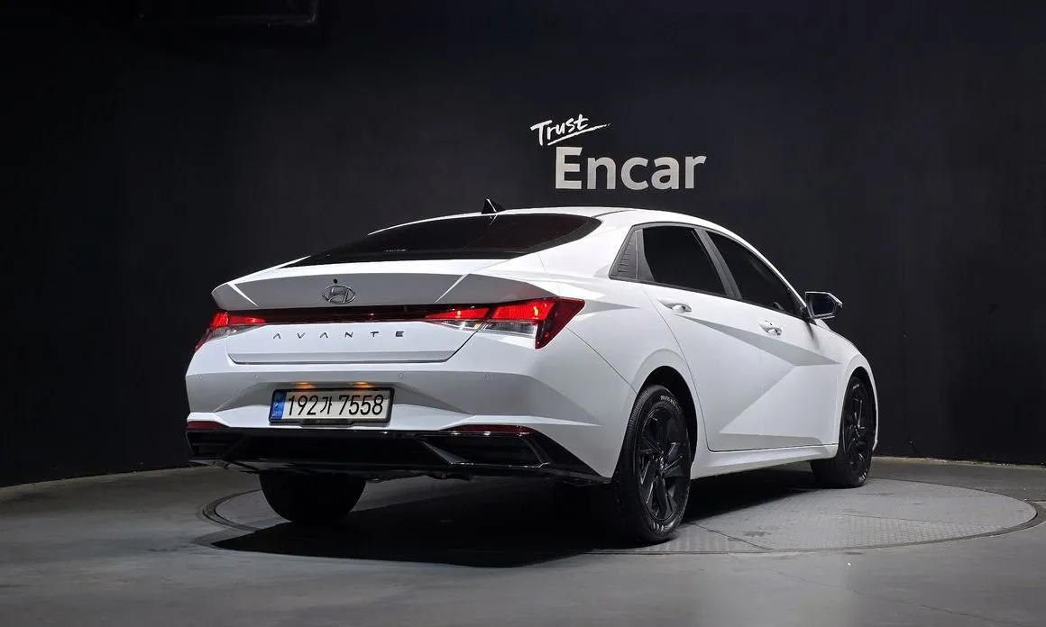Hyundai AVANTE — фото 4