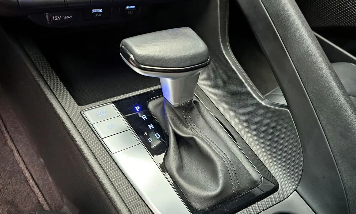 Hyundai AVANTE — фото 7