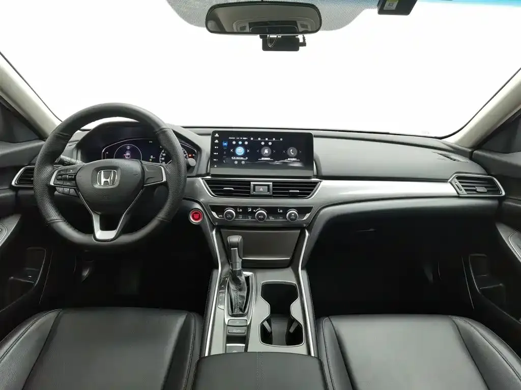 Honda Accord — фото 6