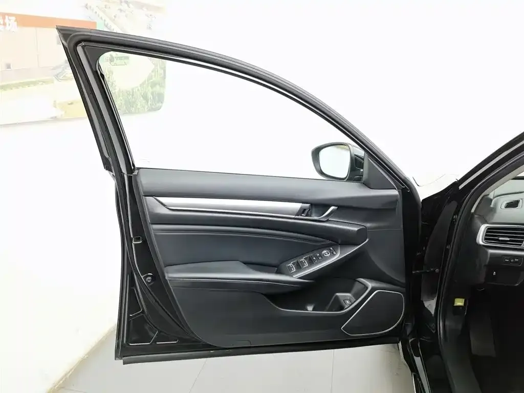 Honda Accord — фото 5