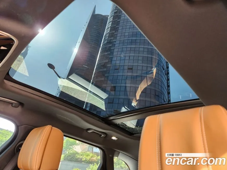 Land Rover Range Rover Velar 2023 из KR, фото 2