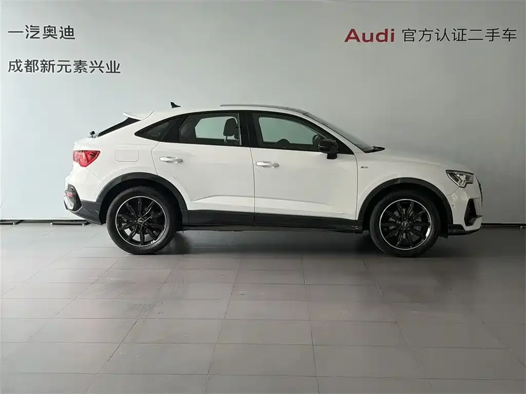 Audi Q3 Sportback — фото 8