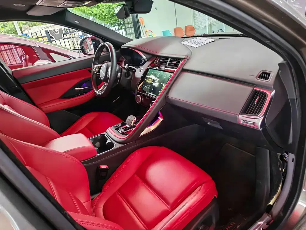 Jaguar E-PACE 2023 из CN, фото 7