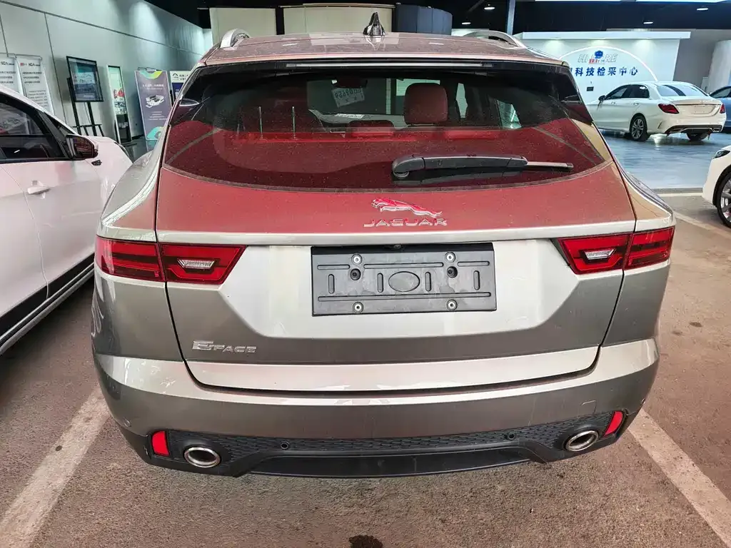 Jaguar E-PACE 2023 из CN, фото 6