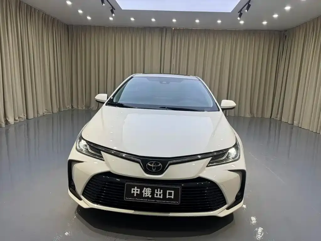 Toyota Corolla — фото 4