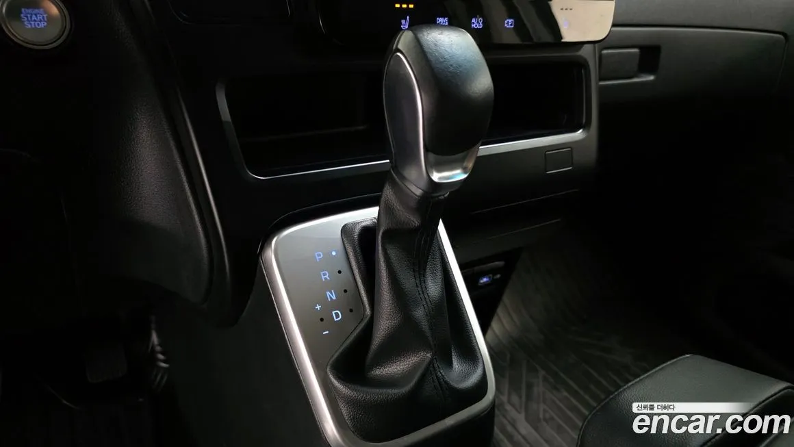 Hyundai Staria — фото 2