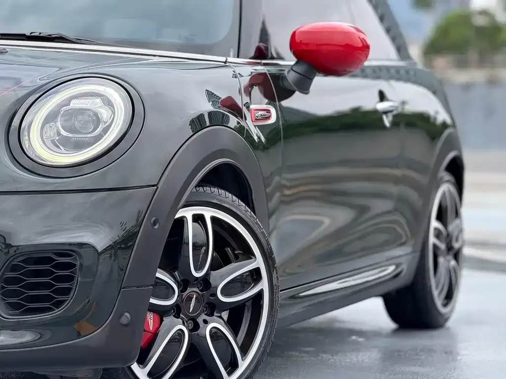 MINI JCW (John Cooper Works) — фото 10