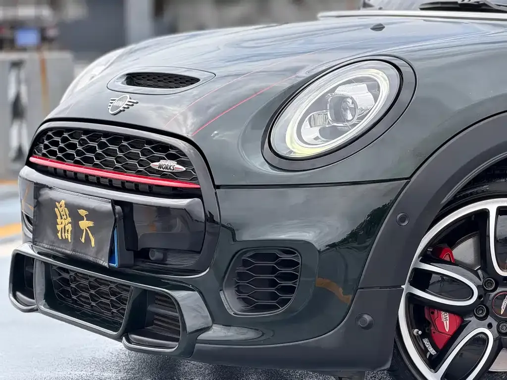 MINI JCW (John Cooper Works) — фото 9
