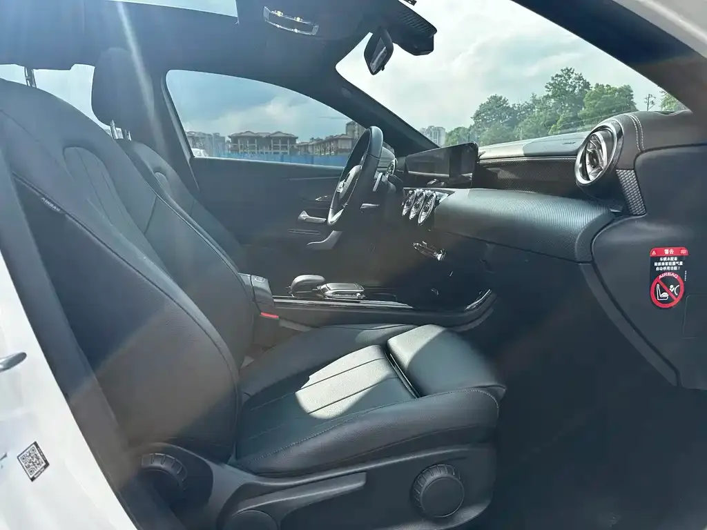 Mercedes-Benz A-Class — фото 8