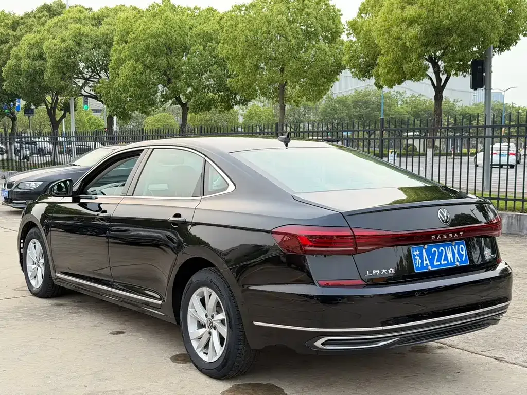 Volkswagen Passat — фото 4