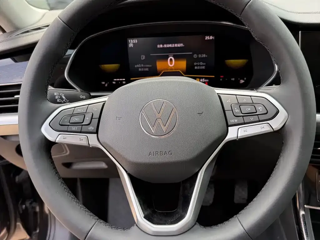 Volkswagen Passat — фото 2
