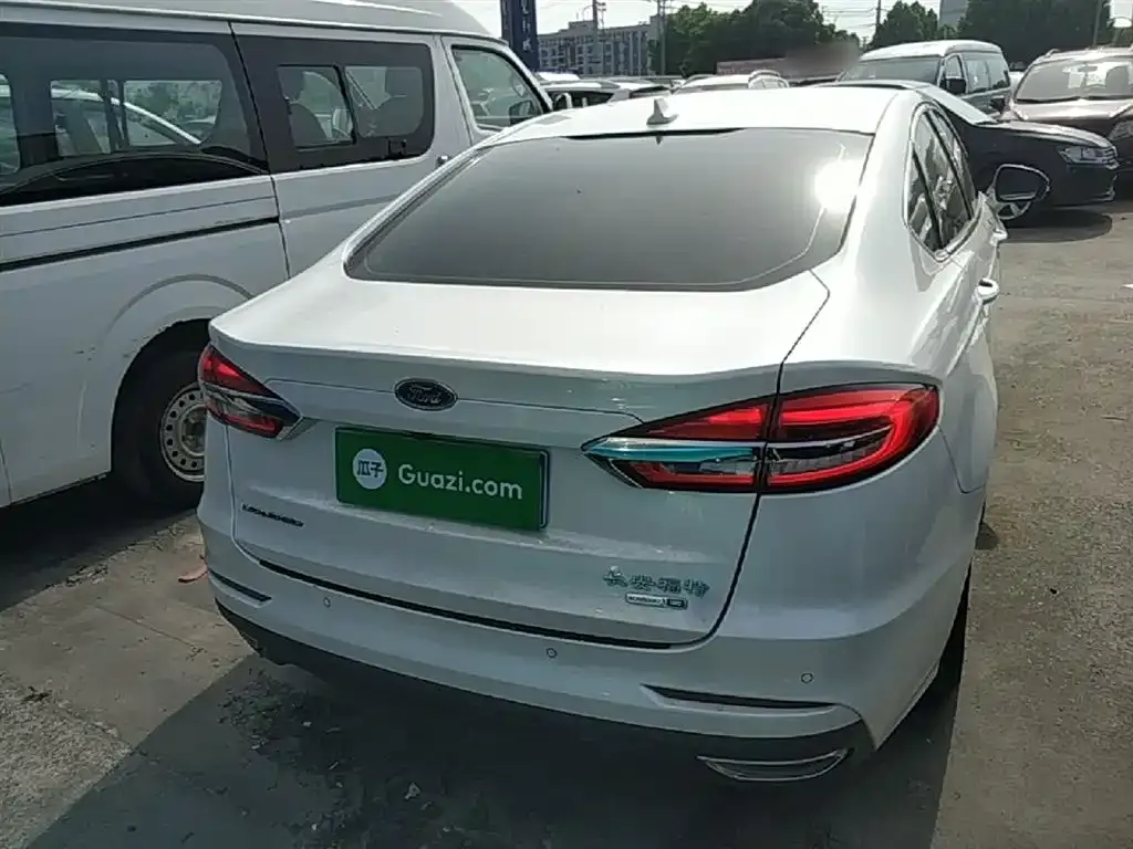 Ford Mondeo 2021 из CN, фото 3