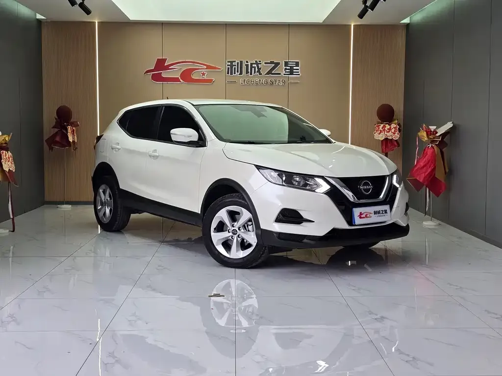 Nissan Qashqai — фото 6