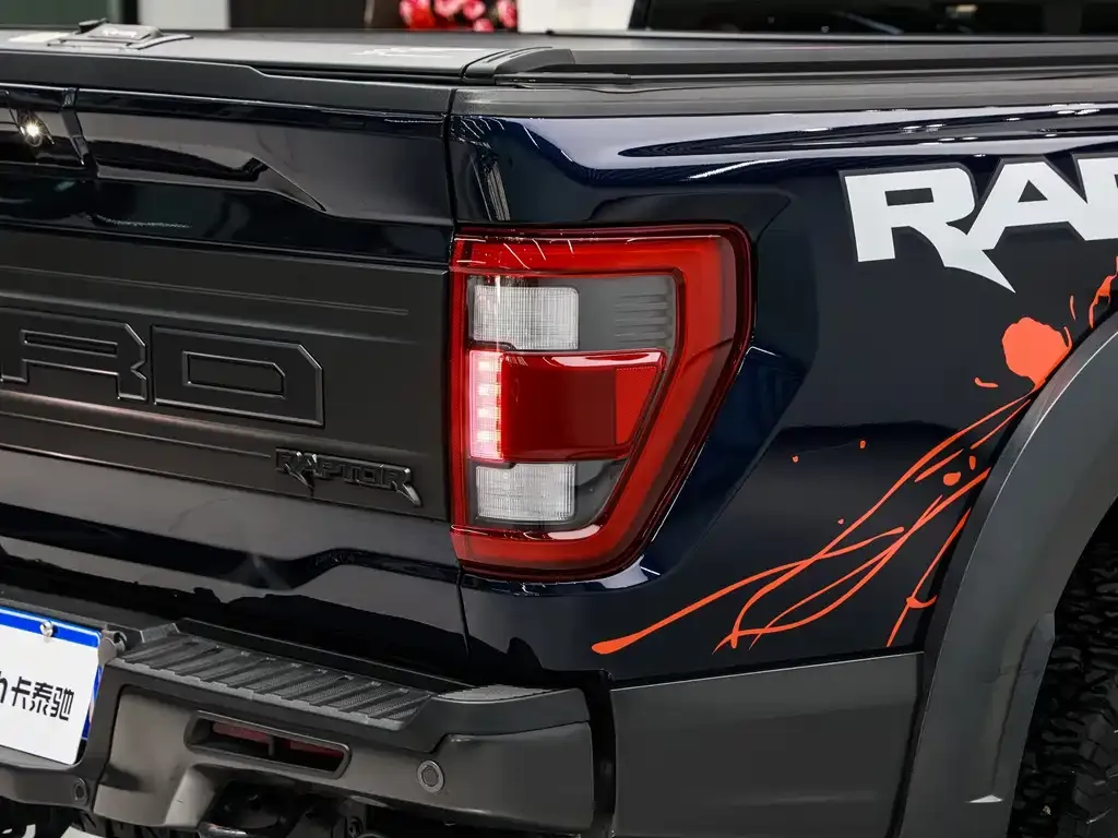 Ford F-150 Raptor — фото 6