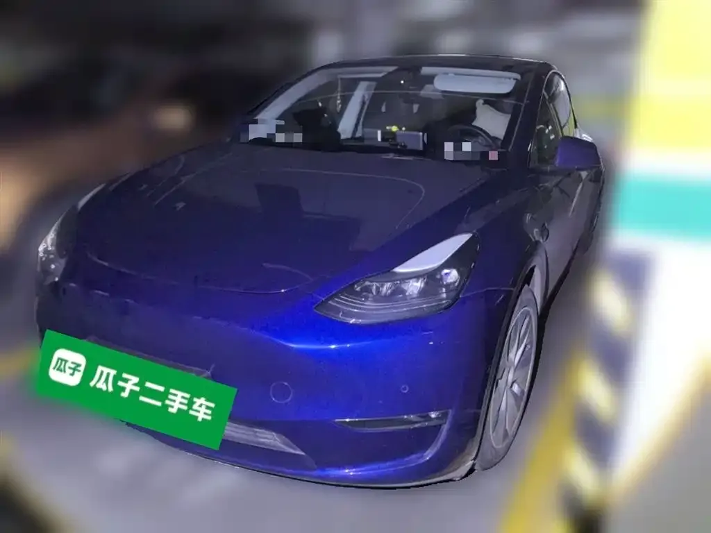 Tesla Model Y — фото 1