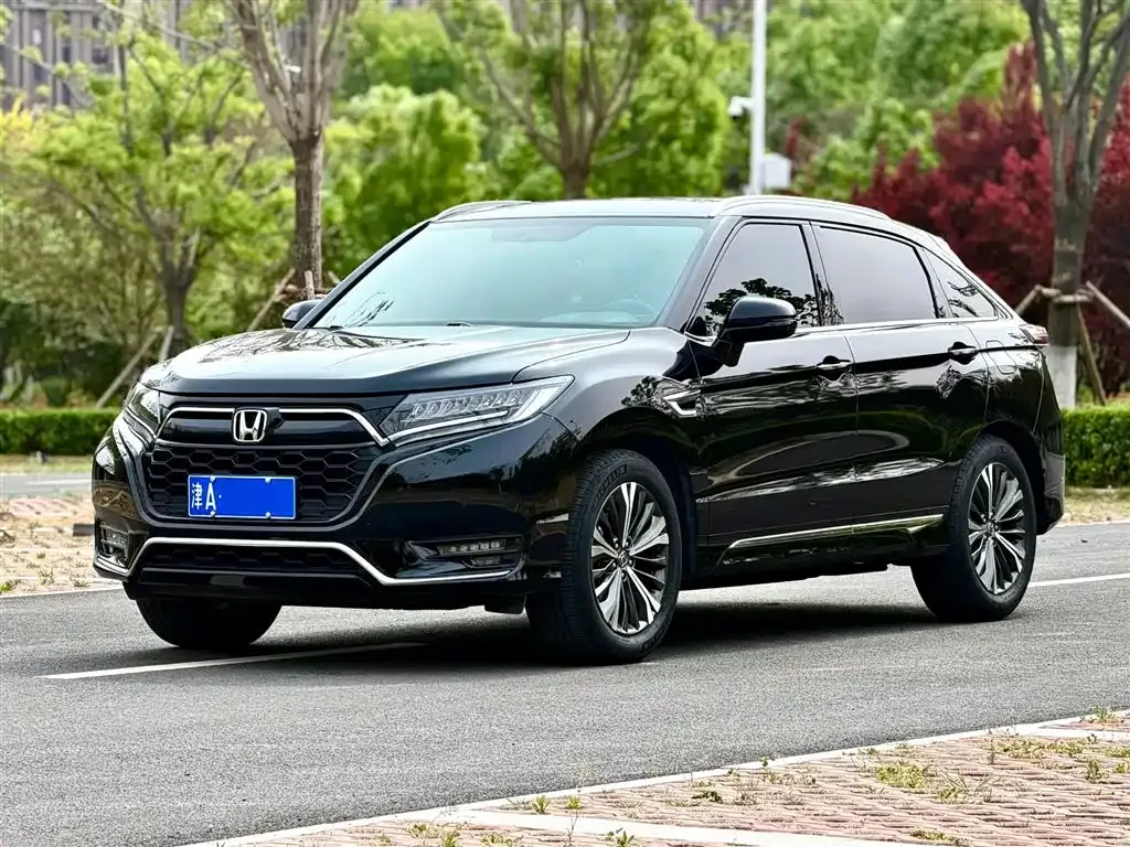 Honda UR-V — фото 1