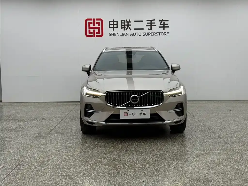 Volvo XC60 — фото 10