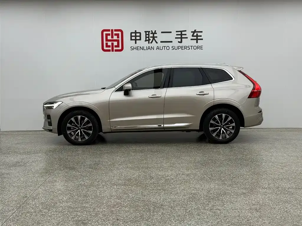 Volvo XC60 — фото 7