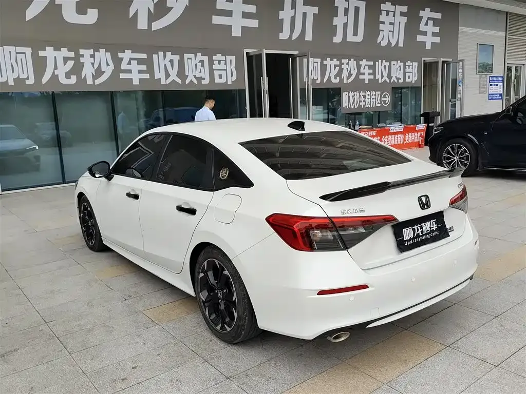 Honda Civic — фото 7