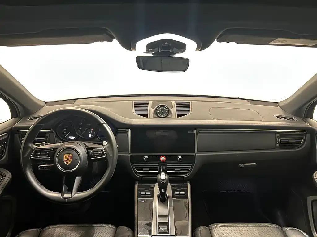 Porsche Macan — фото 7