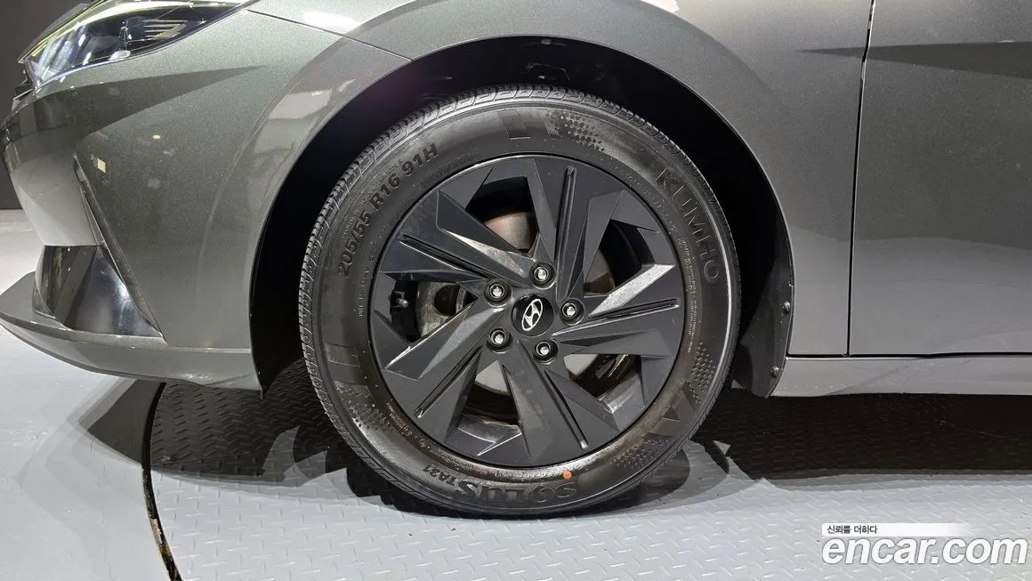 Hyundai AVANTE — фото 9