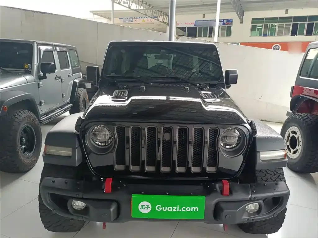 Jeep Wrangler — фото 7