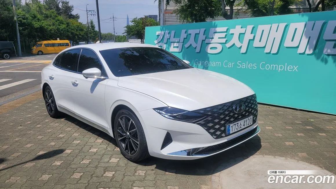 Hyundai Grandeur — фото 1