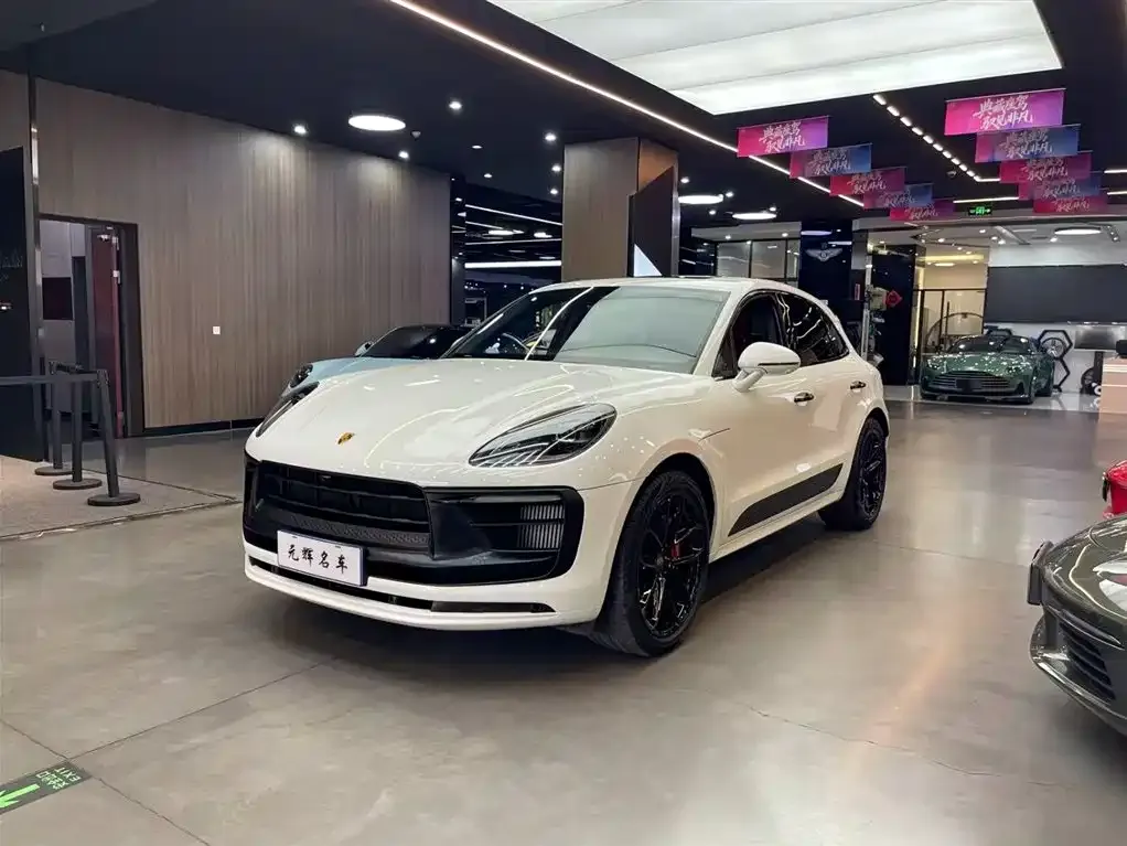 Porsche Macan — фото 1