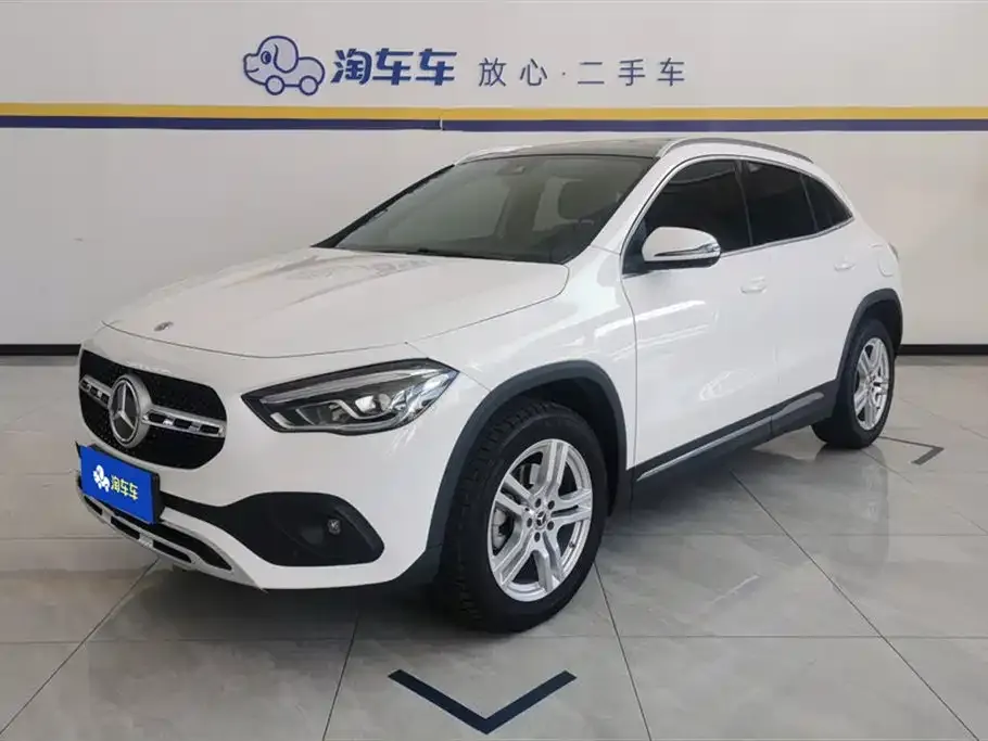 Mercedes-Benz GLA — фото 1