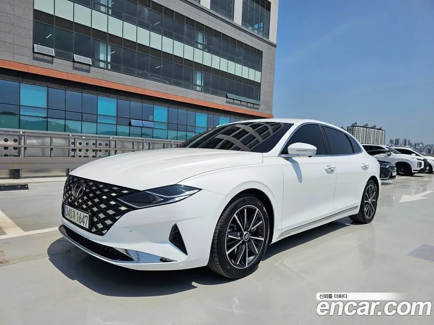 Hyundai Grandeur — фото 1
