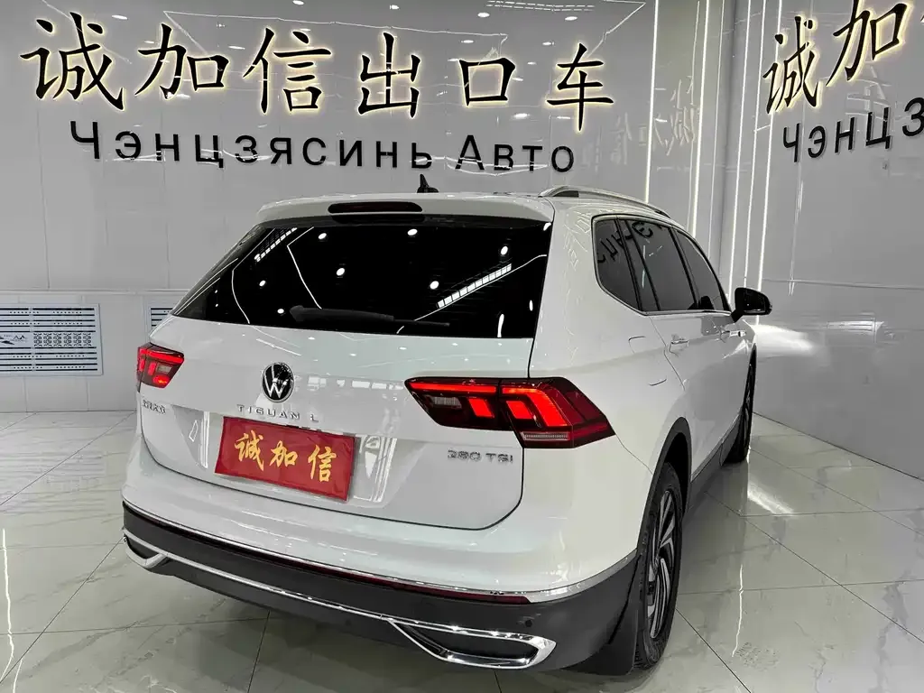 Volkswagen Tiguan L — фото 4
