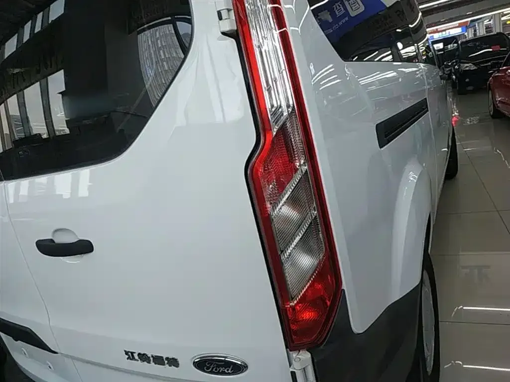 Ford Transit 2021 из CN, фото 6