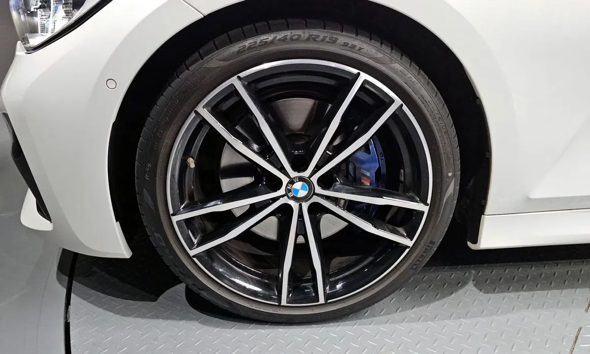 BMW 3-Series 2022 из KR, фото 7