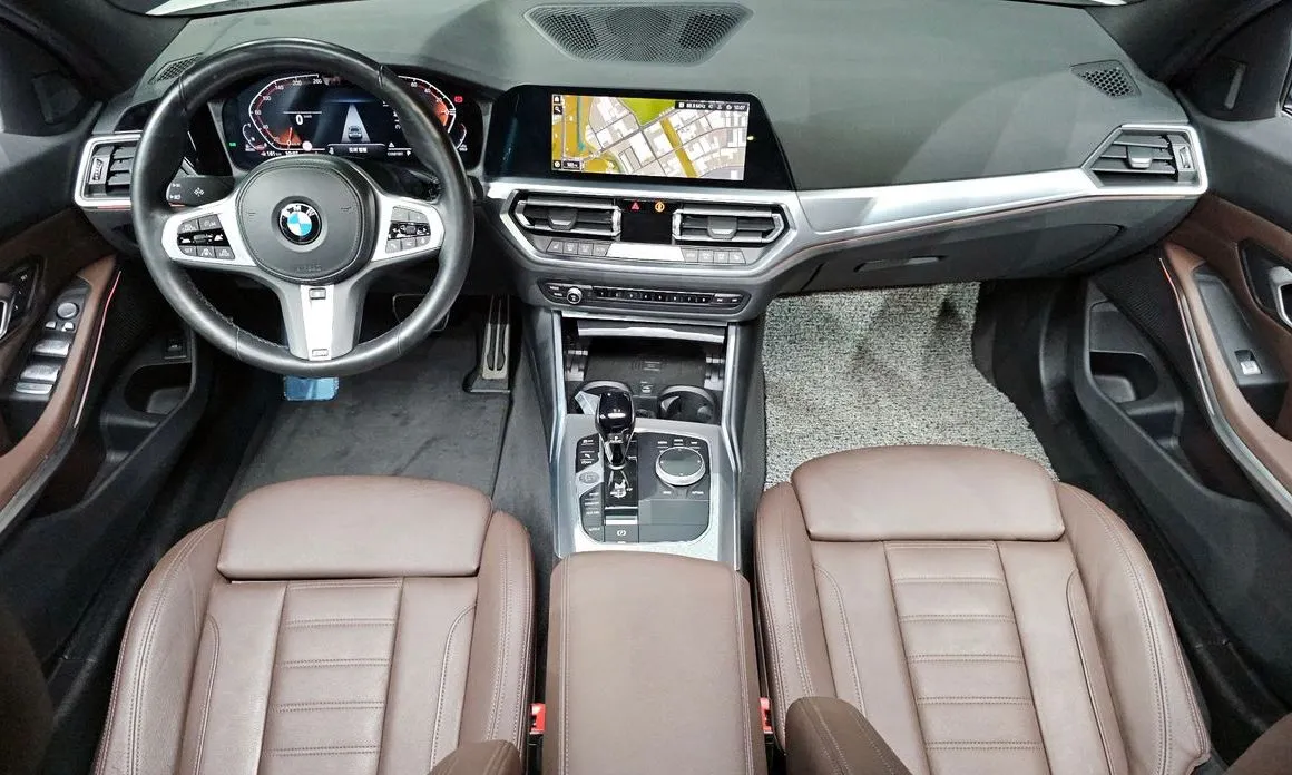 BMW 3-Series 2022 из KR, фото 10