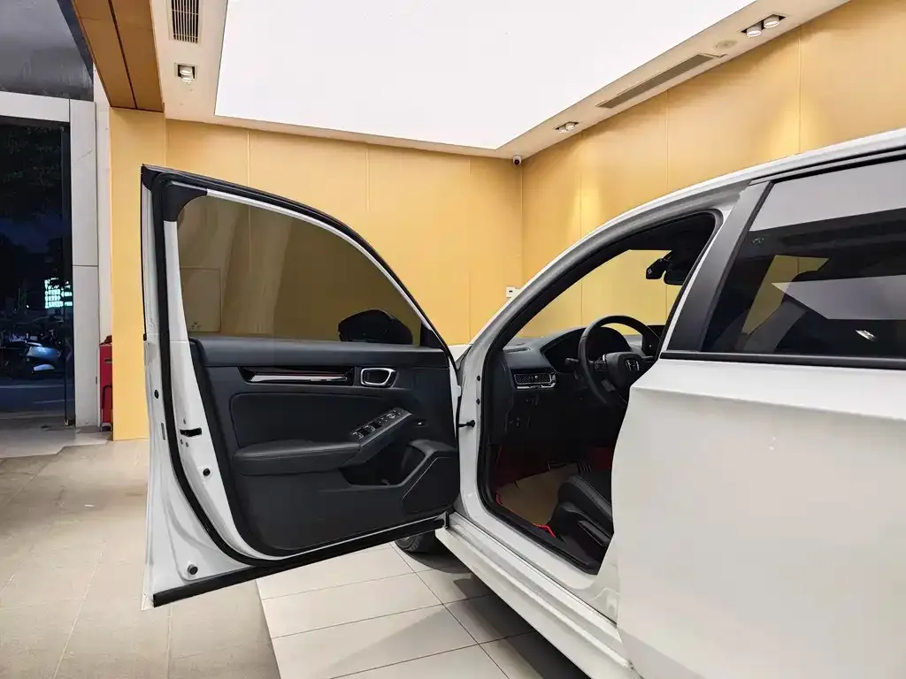 Honda Civic — фото 5