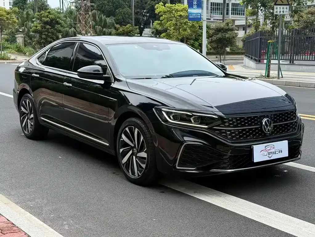 Volkswagen Passat — фото 7