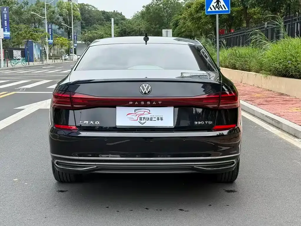 Volkswagen Passat — фото 5